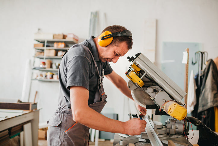 Cutting Aluminium with a mitre saw