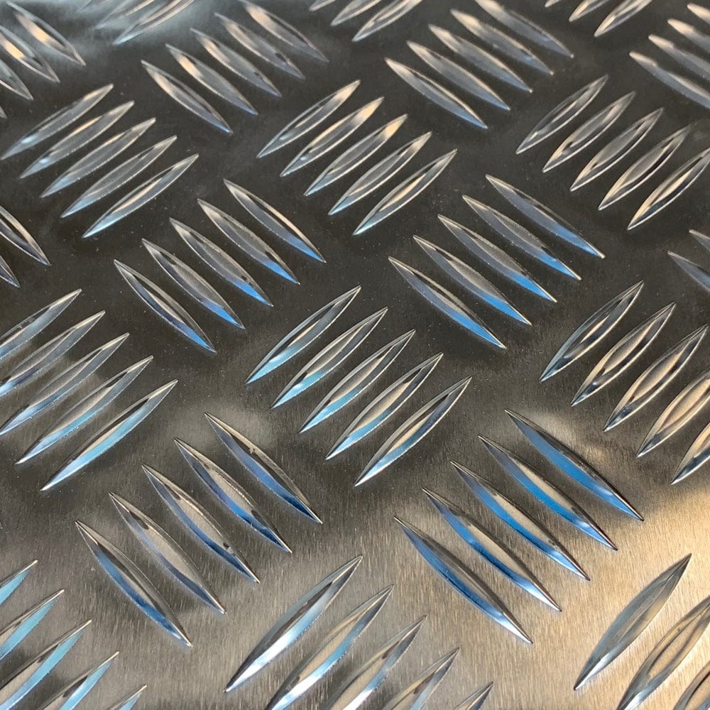 2500 mm x 1250 mm x 2.0 mm - Five Bar Treadplate - Aluminum Warehouse